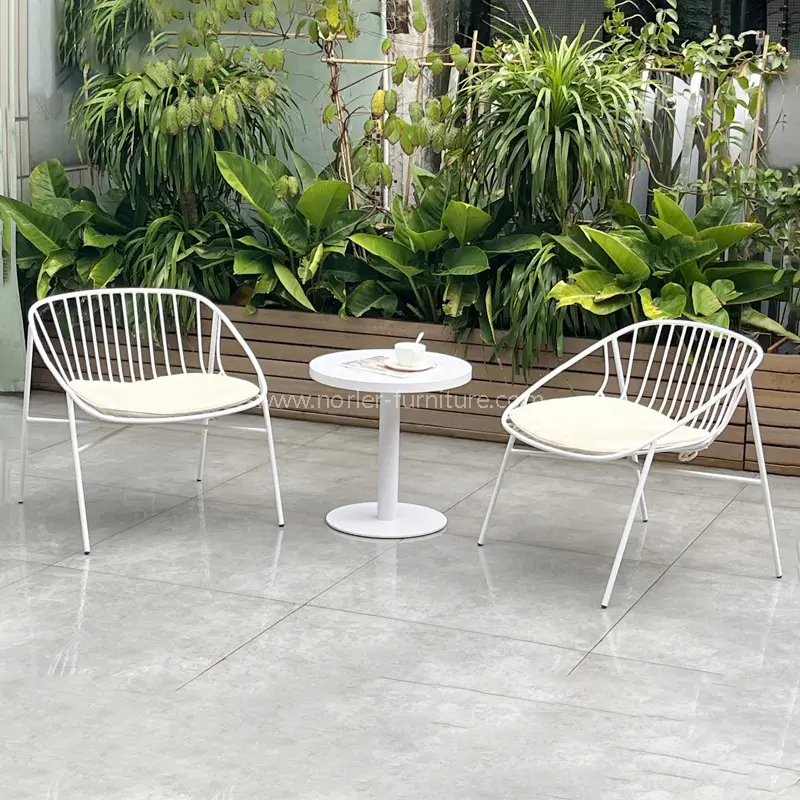 Bộ vườn nhôm màu trắng hiện đại