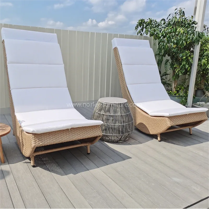Khung nhôm giải trí ngoài trời PE Rattan Sun Lounger